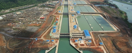 Luchtfoto nieuwe Panamakanaal (Photo Courtesy of the Panama Canal Authority)