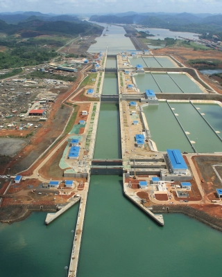 Luchtfoto nieuwe Panamakanaal (Photo Courtesy of the Panama Canal Authority)