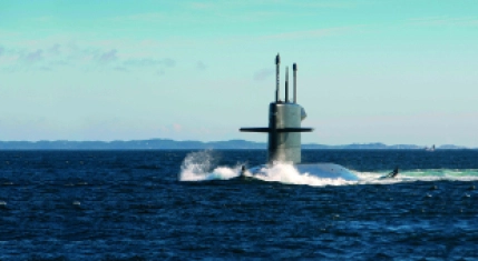 Zr.Ms. Zeeleeuw op zee
