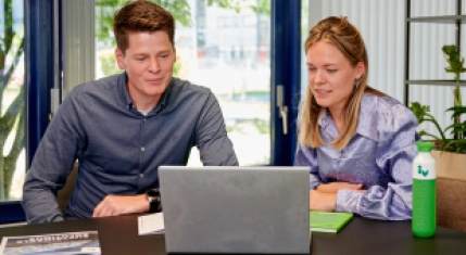 Employees of Iv