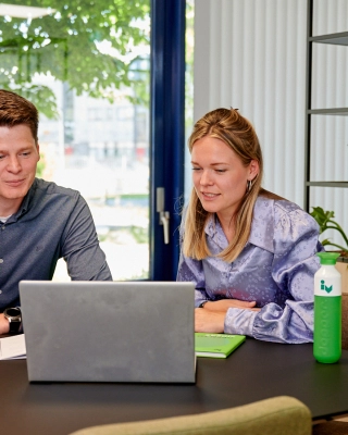 Employees of Iv