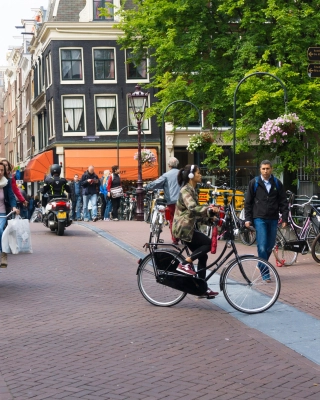 Fietsers op wegen in Amsterdam