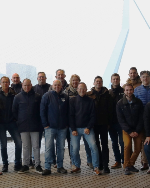 Ingenieurs en partners in Project OMEGA, ontwerpen nieuwe kademuur Europahaven voor Havenbedrijf Rotterdam